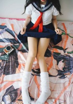 美女歐美吻戲片段_超清最新電影在線觀看