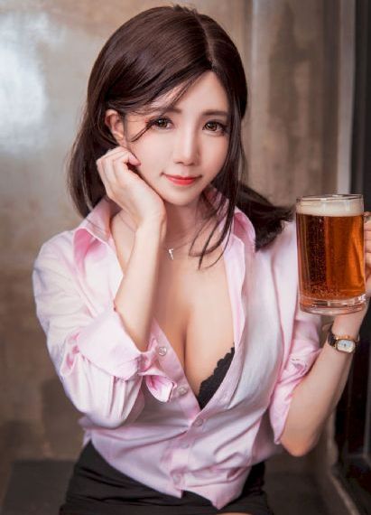 寶貝趴在墻上張開腿h_超清手機免費觀看完整