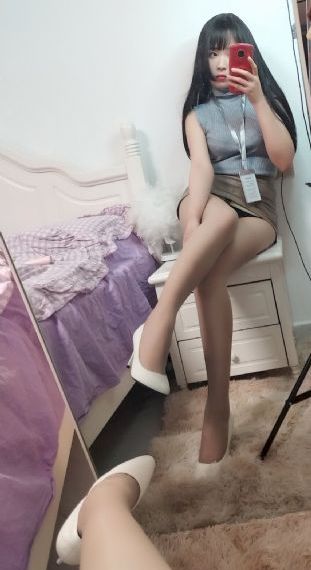 奔馳e300進口和國產_1080在線視頻觀看